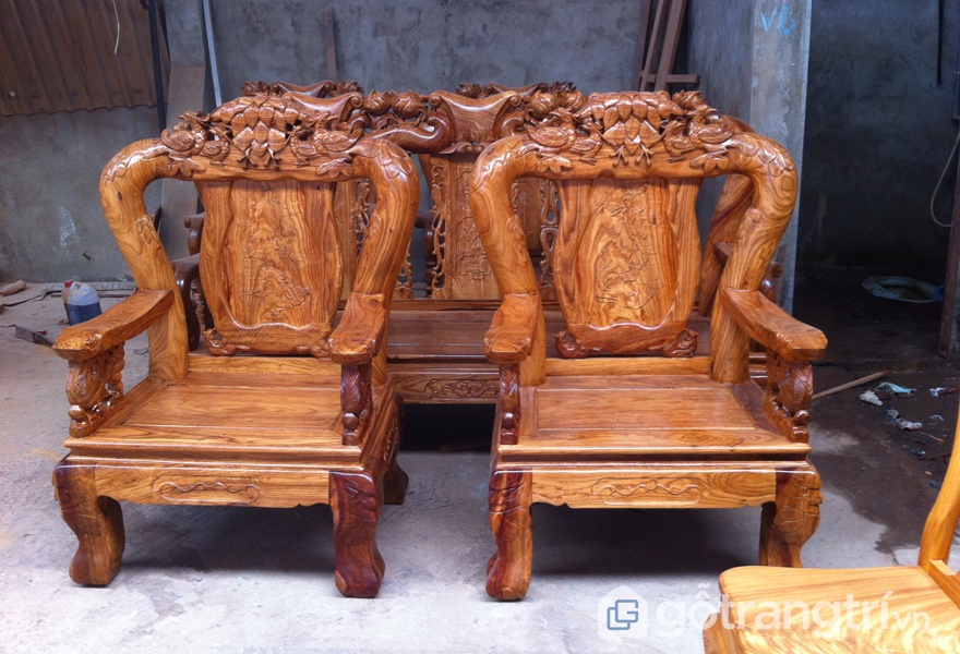 Bộ bàn ghế đẹp làm từ gỗ hương - ảnh internet