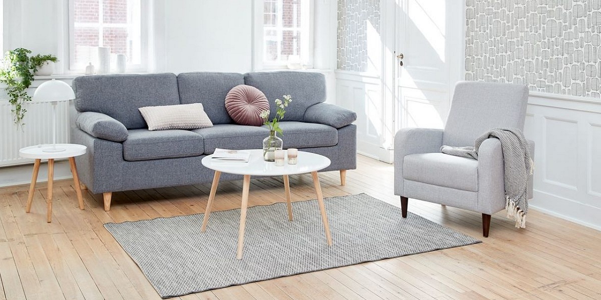 Chọn ghế sofa đơn nhỏ để trang trí phòng khách sẽ giúp tăng thêm tính linh hoạt cho không gian của bạn. Bạn có thể tùy chỉnh và bố trí các chiếc ghế sofa đơn nhỏ tùy thuộc vào diện tích và vị trí của căn phòng. Bên cạnh đó, việc lựa chọn những mẫu sofa đơn nhỏ đẹp mắt và phù hợp với phong cách riêng của bạn cũng sẽ tạo nên sự ấn tượng và thu hút từ khách hàng ghé thăm. Hãy cùng xem qua hình ảnh liên quan để tìm cho mình chiếc ghế sofa đơn nhỏ hoàn hảo.