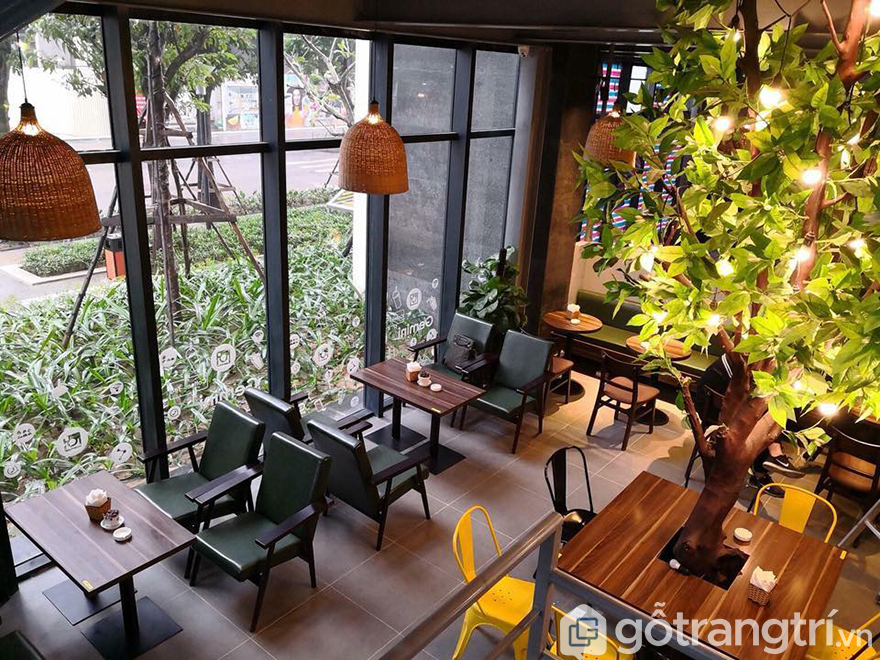 Bàn ghế quán cà phê