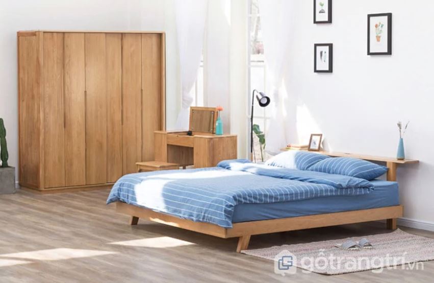 Giường gỗ sồi Nga