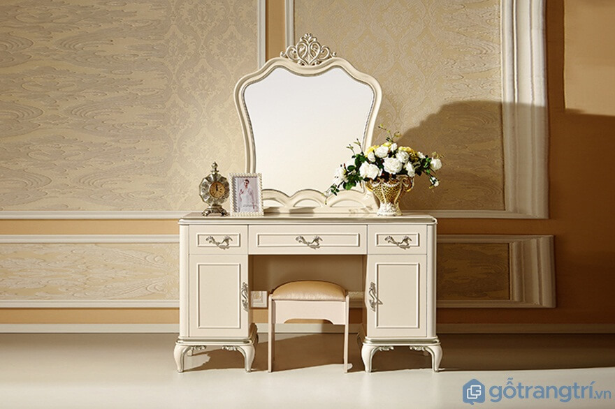 Mẫu bàn phấn trang điểm gỗ công nghiệp MFC đẹp nhất hiện nay - Mẫu 01 (Ảnh: Internet) Mẫu bàn phấn trang điểm gỗ công nghiệp MFC đẹp nhất hiện nay - Mẫu 01 (Ảnh: Internet)