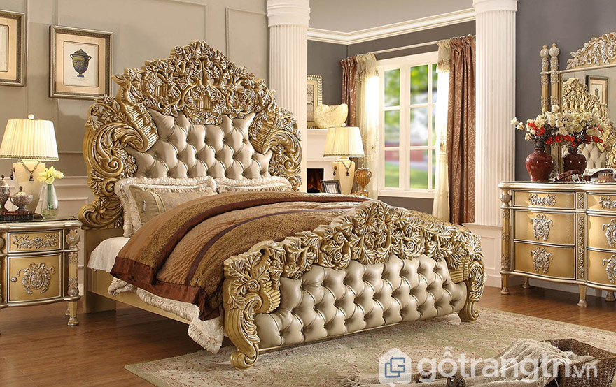Giường ngủ hoàng gia
