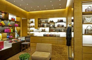 thiết kế shop túi xách