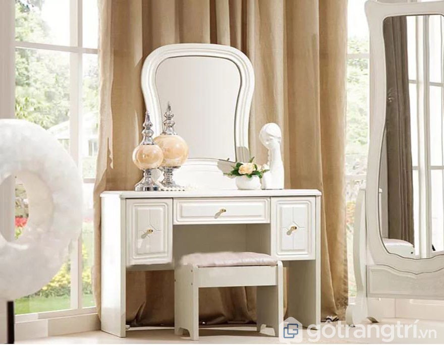 Các mẫu bàn trang điểm bằng gỗ