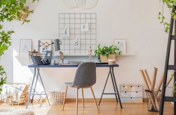 hướng bàn làm việc tuổi Đinh Mão