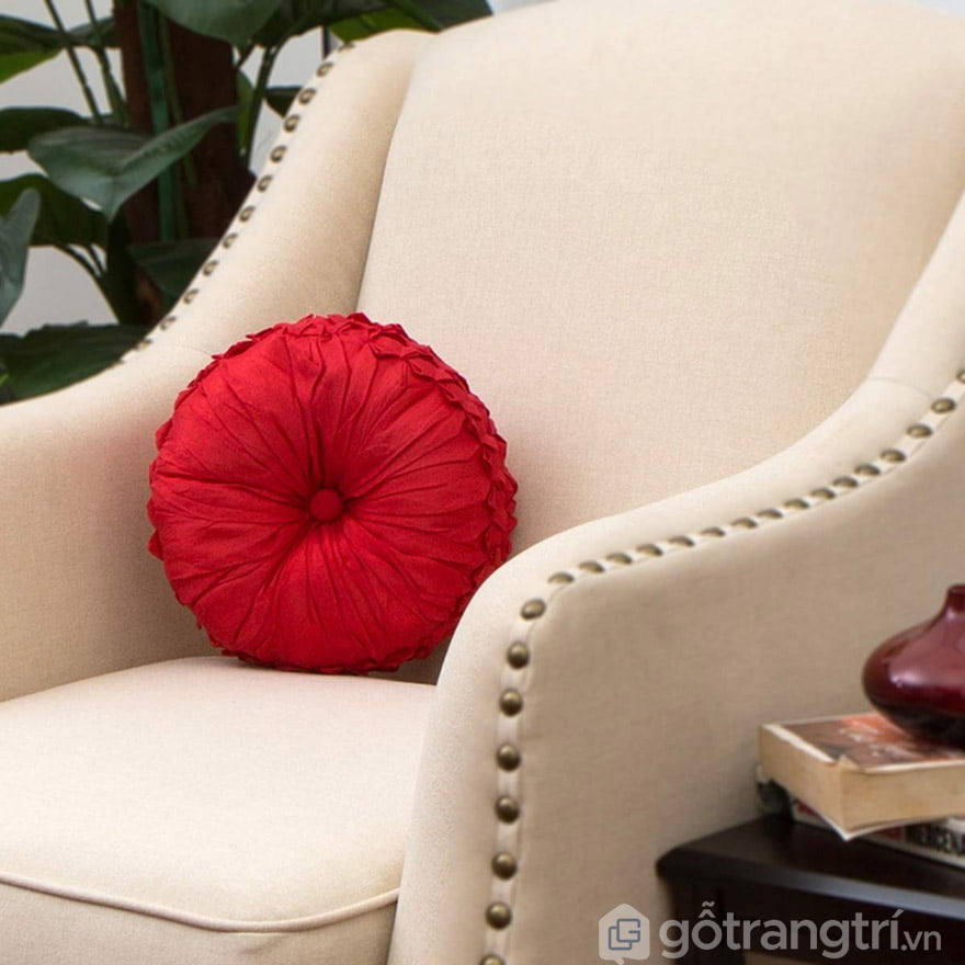 gối trang trí sofa màu đỏ