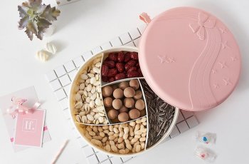 hộp đựng bánh kẹo bằng nhựa