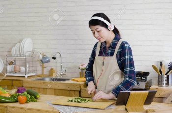 Lý do tạp dề kiểu Nhật được ưa chuộng trên thị trường Việt