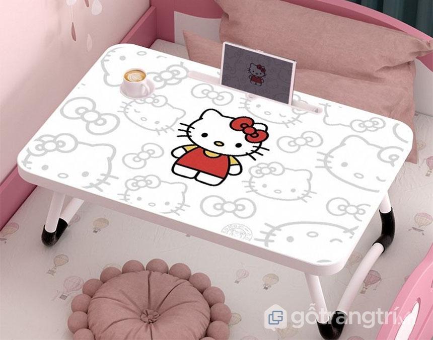 bàn học hello kitty