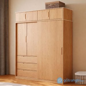 1 tủ quần áo gỗ có kệ trang trí bên hông