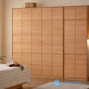 1 tủ quần áo kịch trần