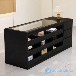 1 tủ trưng bày có kính