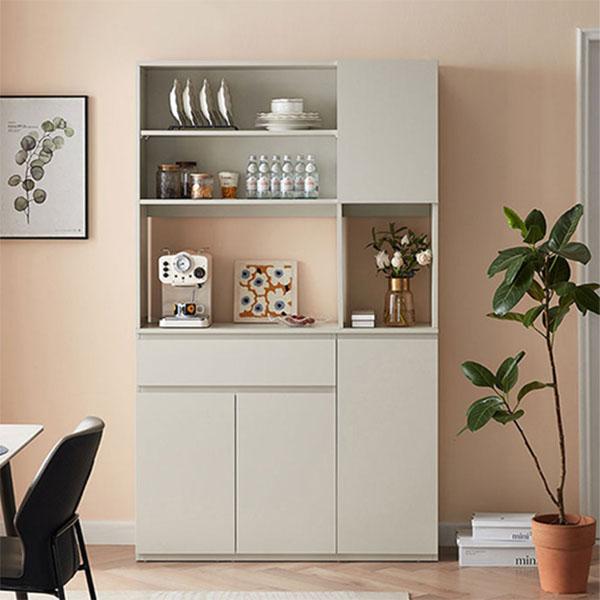 Tủ bếp gỗ công nghiệp hiện đại phù hợp căn hộ cần bề mặt dễ lau và khoang lưu trữ kín