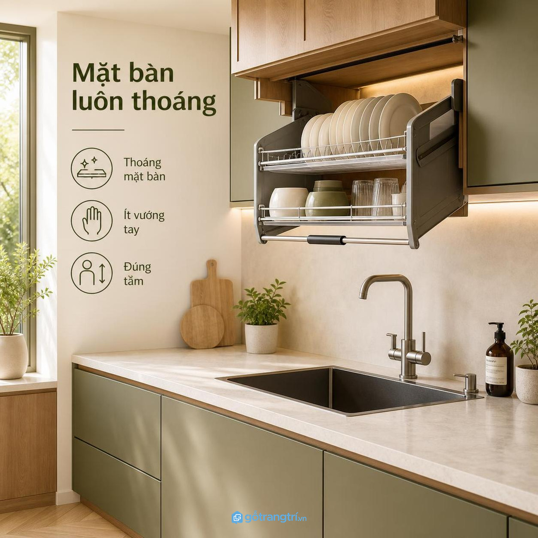 Giá bát nâng hạ giúp bếp nhỏ thoáng mặt bàn và đúng tầm với