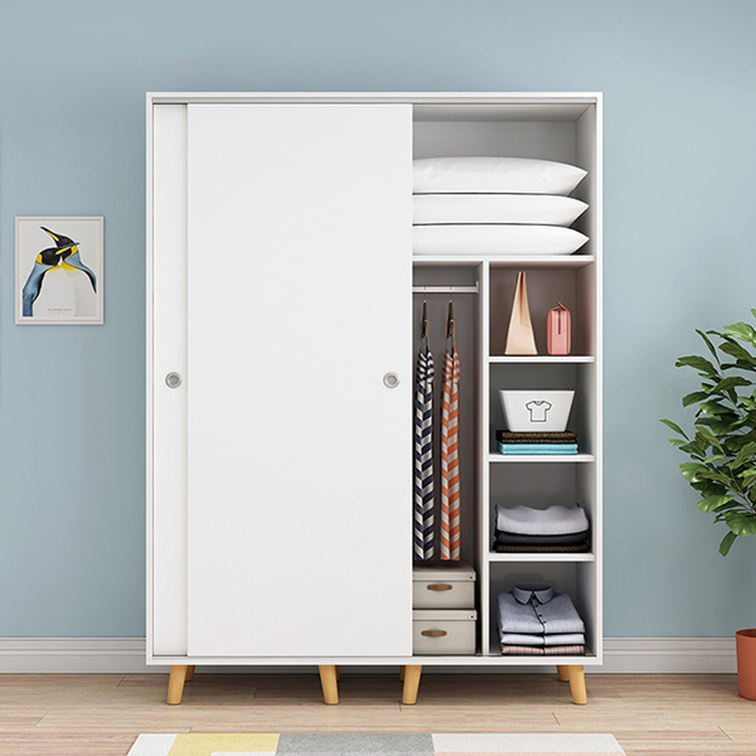 Tủ áo khung sắt 1m8 là lựa chọn đáng cân nhắc cho phòng ngủ nhỏ
