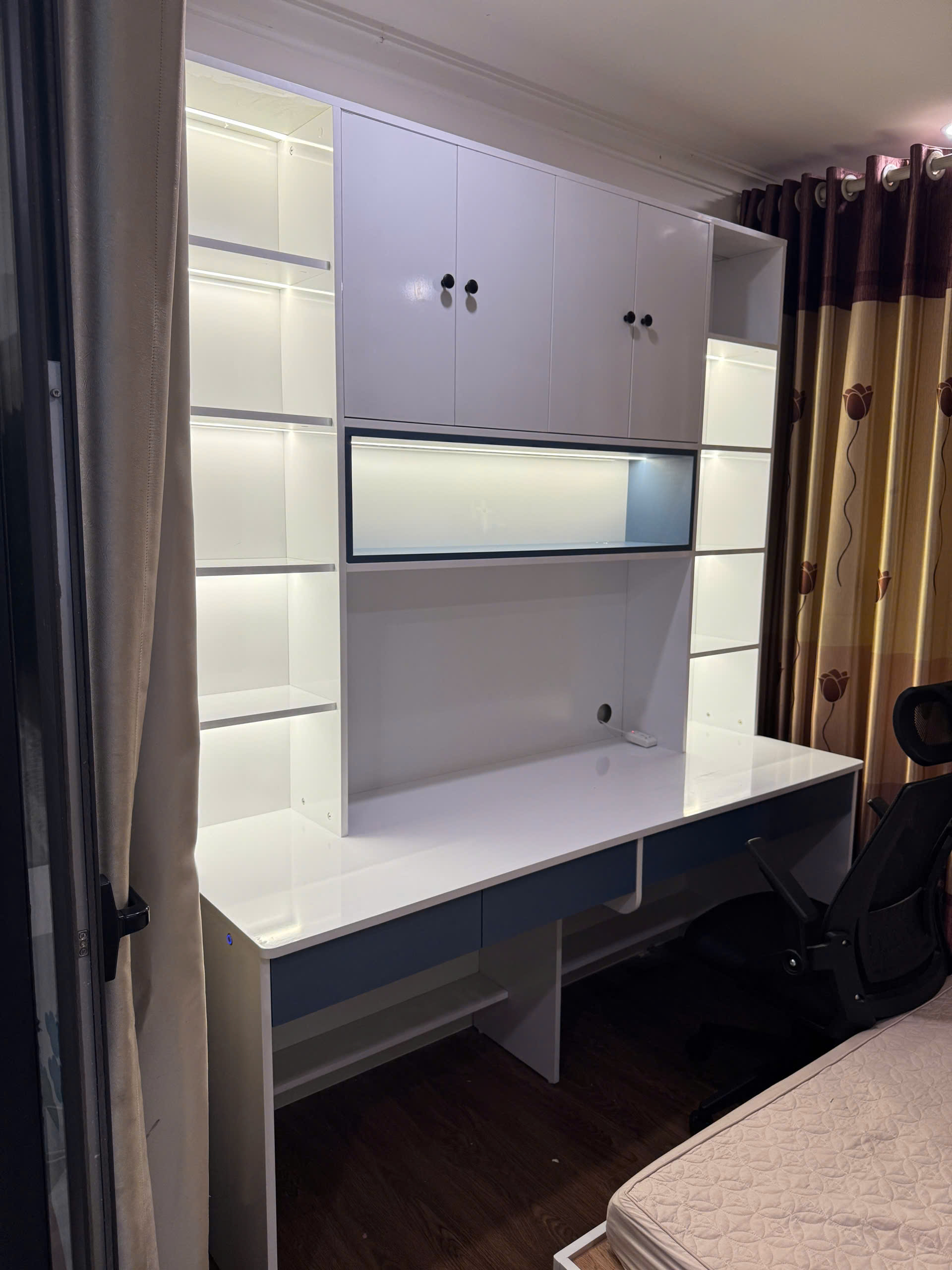 Ảnh khách hàng đánh giá Bàn học đôi kèm giá sách gỗ MDF GHS-42026