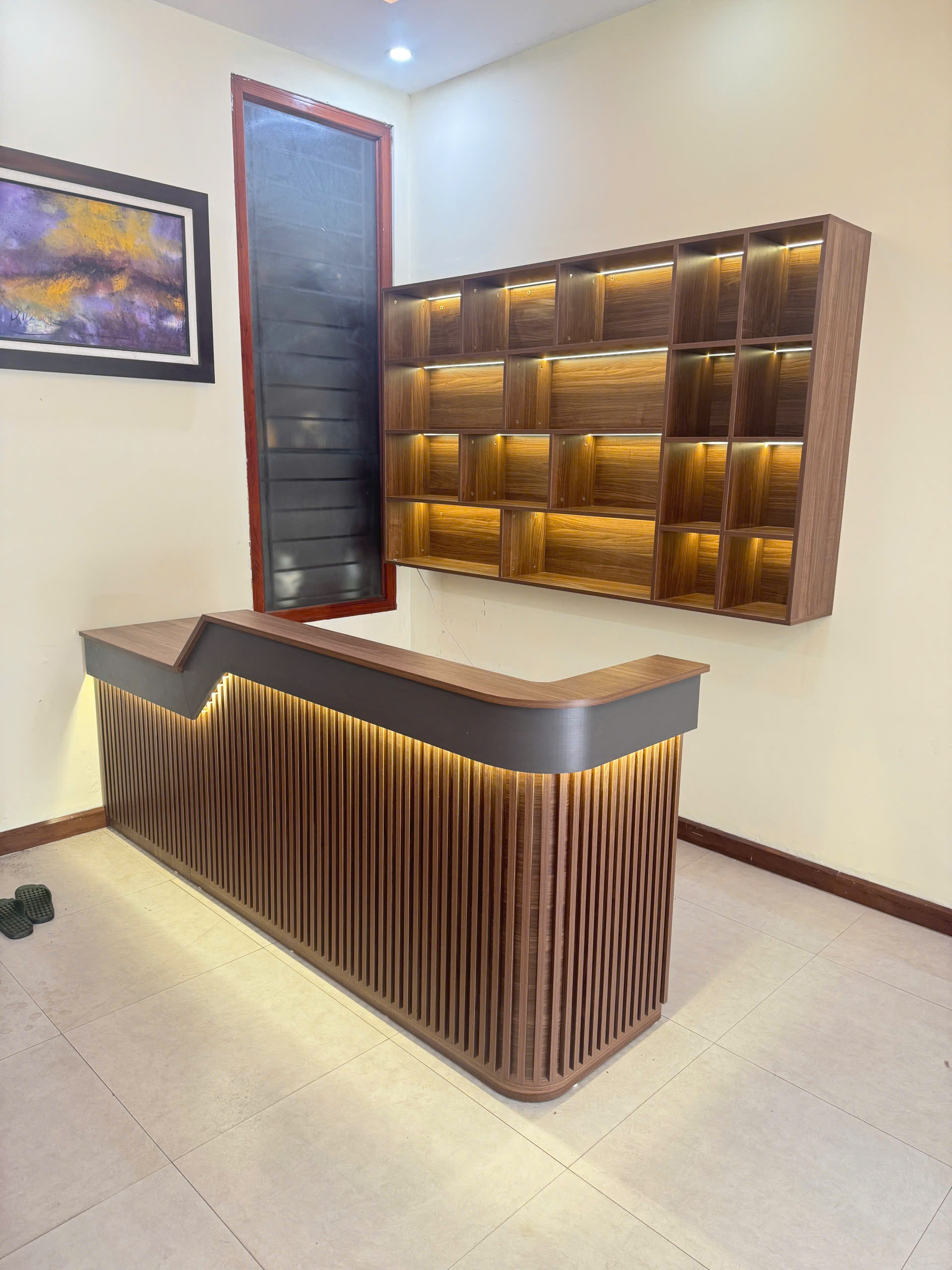 Ảnh khách hàng đánh giá Mẫu kệ quầy bar đẹp sang trọng GHS-41980