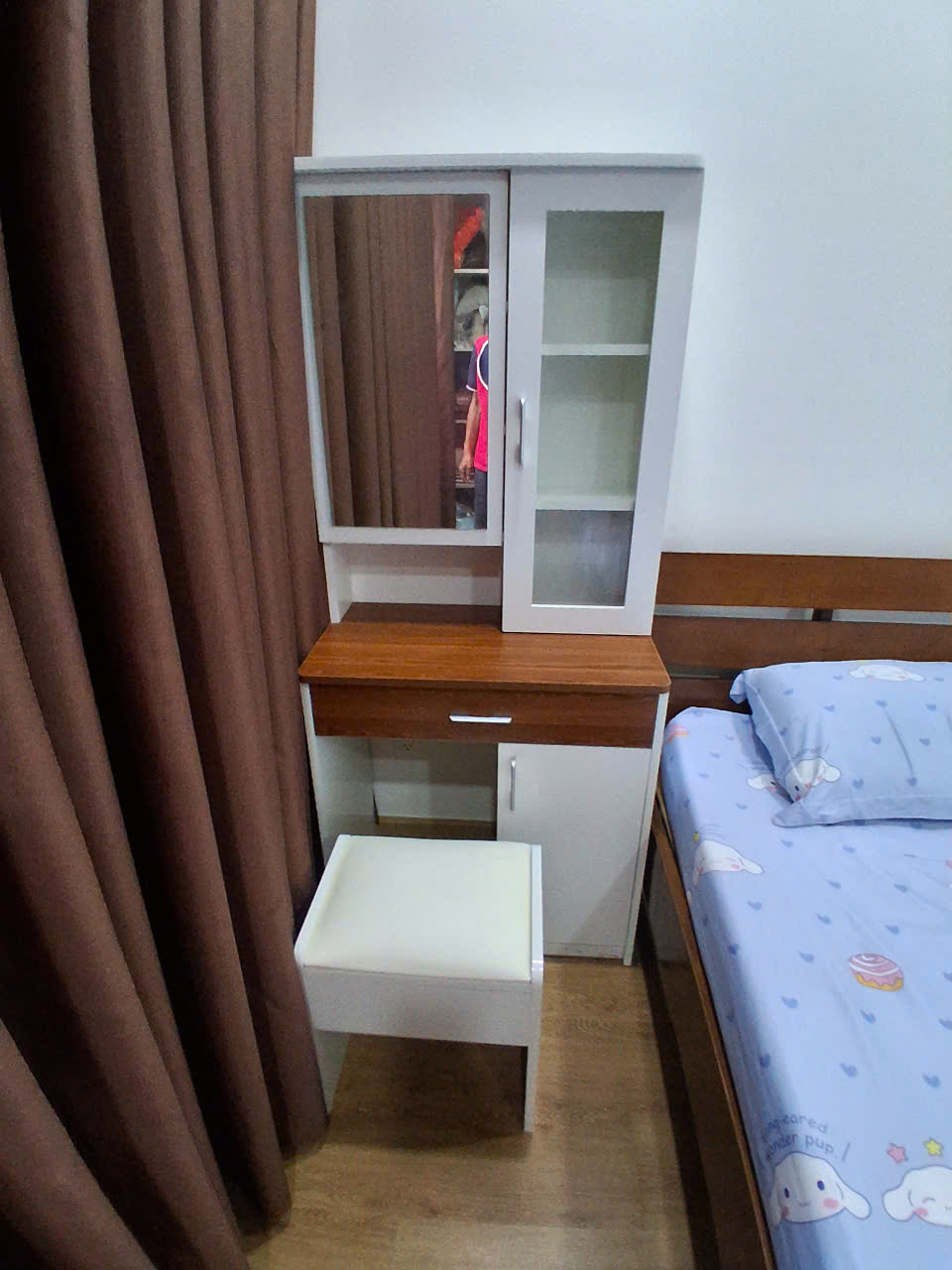 Ảnh khách hàng đánh giá Bàn trang điểm gỗ phòng ngủ hiện đại GHS-4142