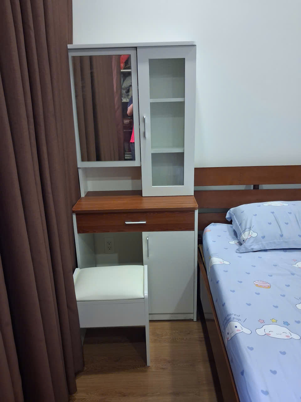 Ảnh khách hàng đánh giá Bàn trang điểm gỗ phòng ngủ hiện đại GHS-4142